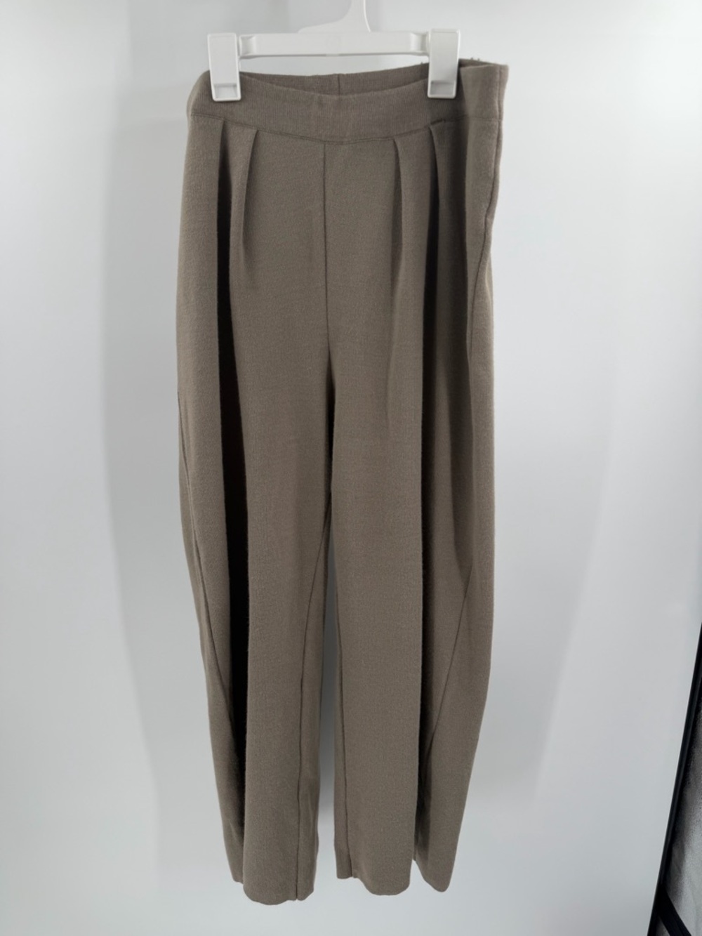 Mersea Brown Pleat Front Wide Leg Knit Pant Size XL Lounge Casual Work